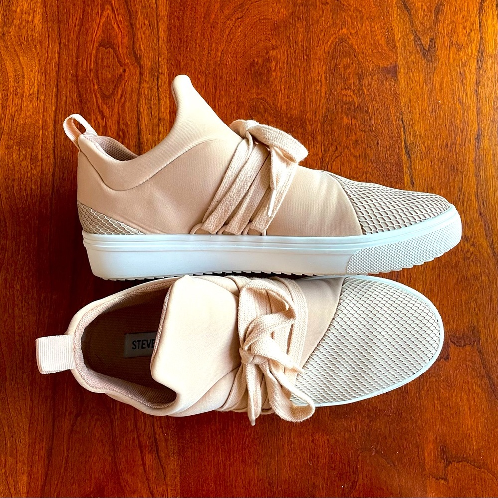 Steve Madden Tennis Shoes